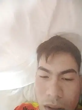 Snapshot of leyel00155 chatting on November 9, 1:42 pm leyel00155 online show from November 9, 1:42 pm