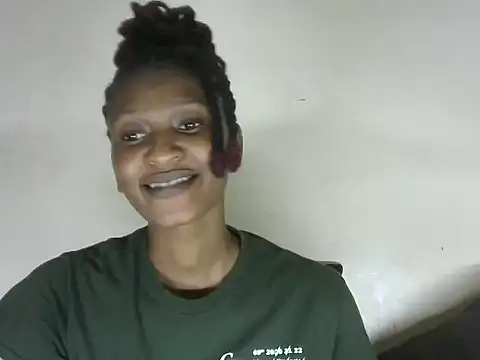 Pretty-emmie online show from February 8, 4:36 pm