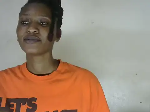 Pretty-emmie online show from February 14, 10:28 am