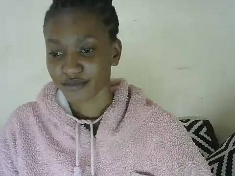 Pretty-emmie online show from March 21, 12:39 pm