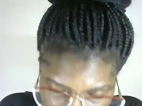 Pretty-emmie online show from October 6, 5:05 am