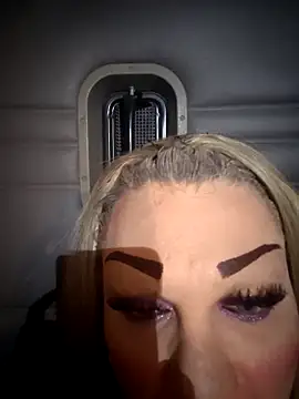 Snapshot of zayury88 chatting on November 20, 7:08 am zayury88 online show from November 20, 7:08 am