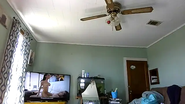 Bigloggz online show from April 16, 6:09 pm