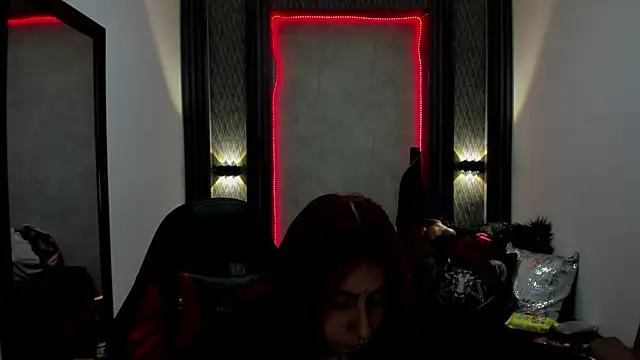 selene red  online show from January 13, 1:39 pm