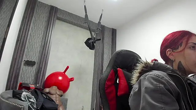 selene red  online show from February 17, 12:40 am