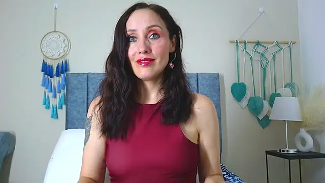 IberianMoonMK online show from November 8, 5:45 pm