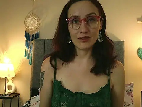 IberianMoonMK online show from February 21, 5:25 pm