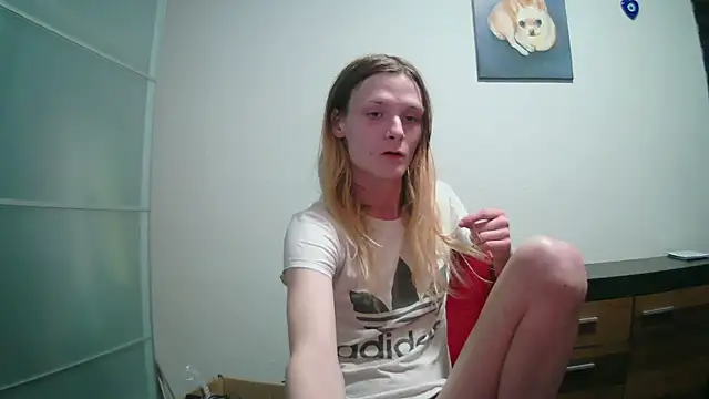 emma neko online show from March 22, 8:34 pm