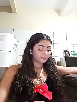 Snapshot of heleny901 chatting on January 6, 11:09 pm heleny901 online show from January 6, 11:09 pm