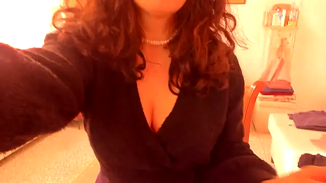 Snapshot of Evademarville chatting on February 13, 10:02 am Evademarville online show from February 13, 10:02 am