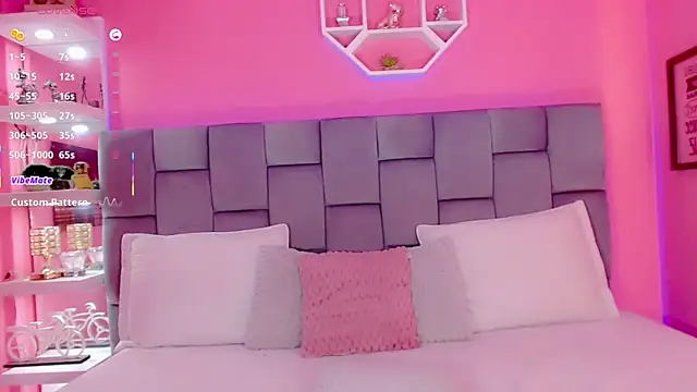 Snapshot of AlanaBekeer chatting on March 9, 8:31 pm AlanaBekeer online show from March 9, 8:31 pm