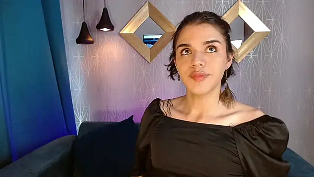 NoahCasstro online show from December 10, 7:32 pm