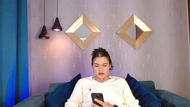 NoahCasstro online show from February 22, 1:57 pm