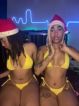 Lya-Kasandra online show from December 10, 1:43 am