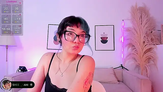 Sweet Namii online show from December 4, 6:05 pm