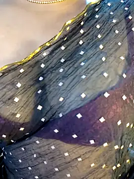 VR here 4U online show from February 26, 7:02 pm