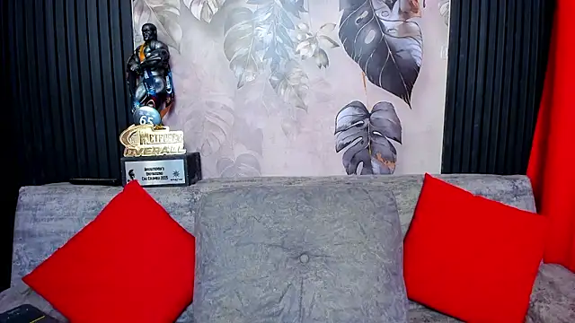 MikeEstevess online show from March 7, 3:31 pm