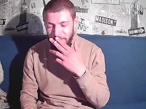 Snapshot of jimmyy_ chatting on November 10, 9:19 am jimmyy online show from November 10, 9:19 am