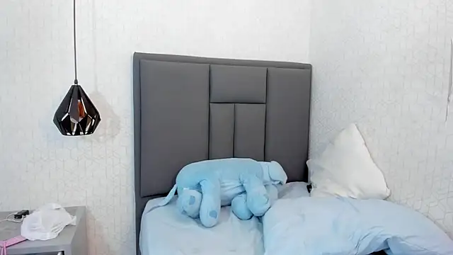 Kittytimberlake online show from February 17, 10:25 pm