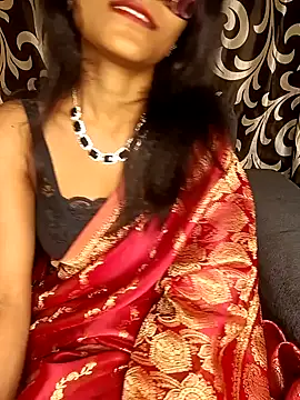 Snapshot of REVA_DARLING chatting on December 15, 10:50 am REVA DARLING online show from December 15, 10:50 am