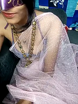 Snapshot of REVA_DARLING chatting on March 6, 2:40 pm REVA DARLING online show from March 6, 2:40 pm