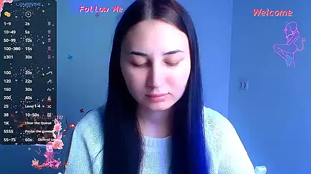 Jennifer Blum online show from November 13, 12:15 pm