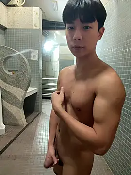 Snapshot of ericsex_tw chatting on February 6, 2:09 pm ericsex tw online show from February 6, 2:09 pm