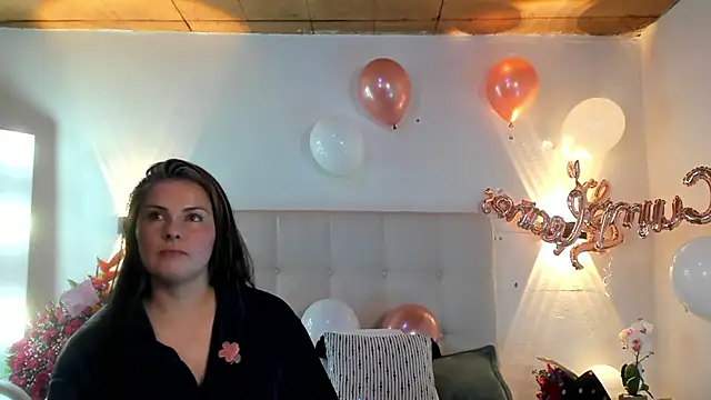 Snapshot of anny_sweet72 chatting on January 27, 1:30 pm anny sweet72 online show from January 27, 1:30 pm