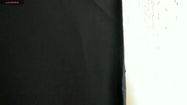 Snapshot of anny_sweet72 chatting on January 31, 2:15 am anny sweet72 online show from January 31, 2:15 am