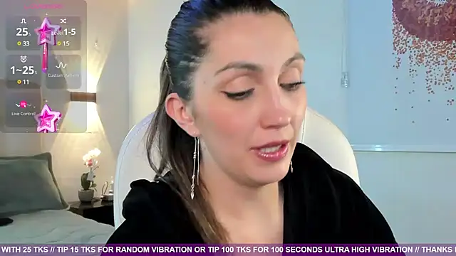 Snapshot of anny_sweet72 chatting on February 6, 4:03 pm anny sweet72 online show from February 6, 4:03 pm