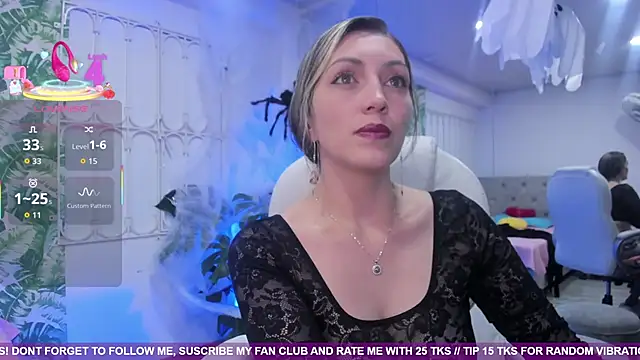 Snapshot of anny_sweet72 chatting on October 23, 12:48 pm anny sweet72 online show from October 23, 12:48 pm