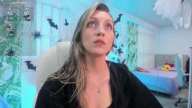 Snapshot of anny_sweet72 chatting on November 3, 12:39 pm anny sweet72 online show from November 3, 12:39 pm