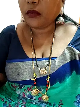 Snapshot of Swapna_143 chatting on December 24, 6:00 am Swapna 143 online show from December 24, 6:00 am