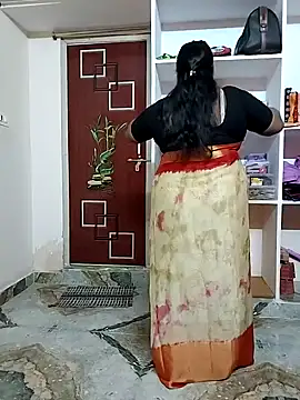 Snapshot of Swapna_143 chatting on December 28, 4:41 pm Swapna 143 online show from December 28, 4:41 pm