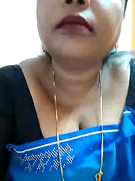 Snapshot of Swapna_143 chatting on January 6, 2:37 am Swapna 143 online show from January 6, 2:37 am