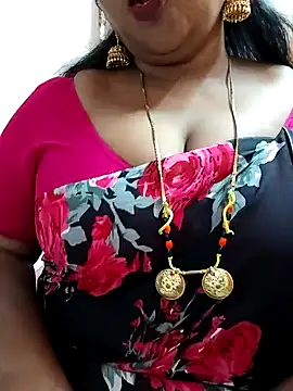 Snapshot of Swapna_143 chatting on January 31, 2:48 am Swapna 143 online show from January 31, 2:48 am