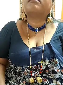 Snapshot of Swapna_143 chatting on February 4, 4:50 pm Swapna 143 online show from February 4, 4:50 pm