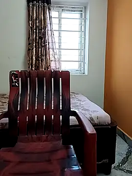 Snapshot of Swapna_143 chatting on February 6, 2:33 am Swapna 143 online show from February 6, 2:33 am