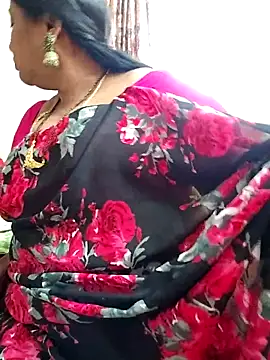 Snapshot of Swapna_143 chatting on March 5, 2:36 am Swapna 143 online show from March 5, 2:36 am