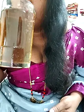 Snapshot of Swapna_143 chatting on October 25, 3:25 am Swapna 143 online show from October 25, 3:25 am