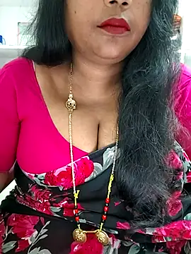 Snapshot of Swapna_143 chatting on October 31, 2:56 am Swapna 143 online show from October 31, 2:56 am