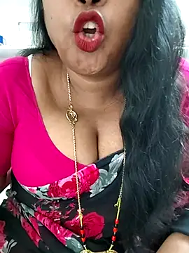 Snapshot of Swapna_143 chatting on November 8, 3:18 am Swapna 143 online show from November 8, 3:18 am