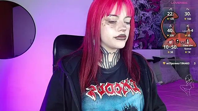 Snapshot of LilithMadness chatting on January 23, 3:37 am LilithMadness online show from January 23, 3:37 am