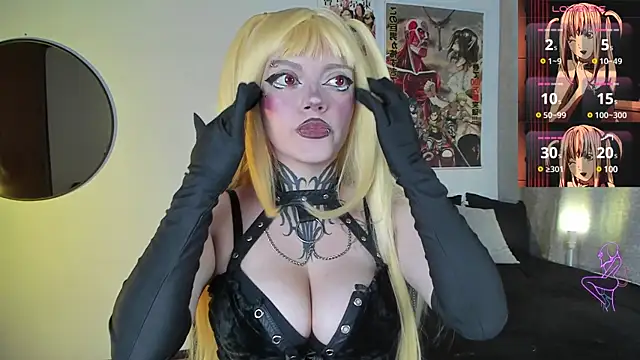 Snapshot of LilithMadness chatting on February 8, 4:25 am LilithMadness online show from February 8, 4:25 am