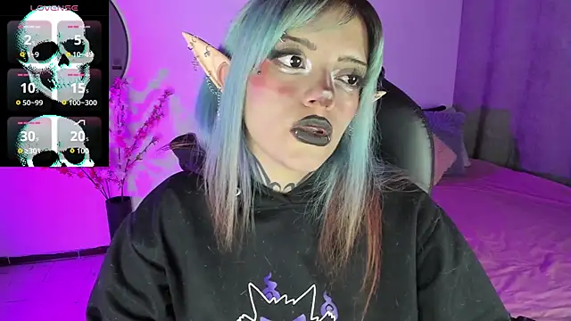 Snapshot of LilithMadness chatting on September 19, 3:30 am LilithMadness online show from September 19, 3:30 am