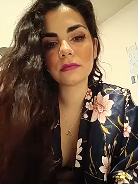 Saturnia Yvonne online show from December 6, 12:02 am