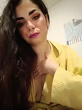 Saturnia Yvonne online show from December 12, 7:37 pm