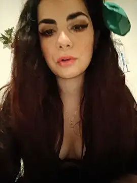 Saturnia Yvonne online show from January 8, 6:09 pm