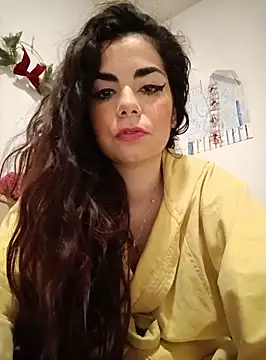 Saturnia Yvonne online show from January 28, 11:50 pm