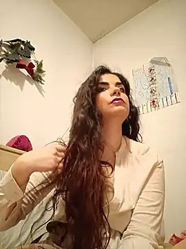Saturnia Yvonne online show from February 26, 5:50 pm